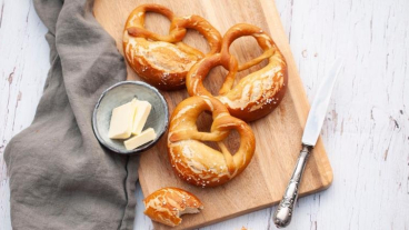 robot_pretzels.jpg
