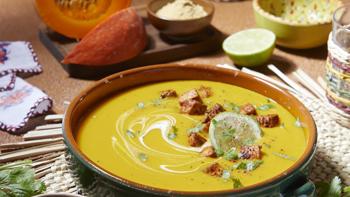 Mexican fusion pumpkin soup - valentýnský recept na Tefal pánev.jpg